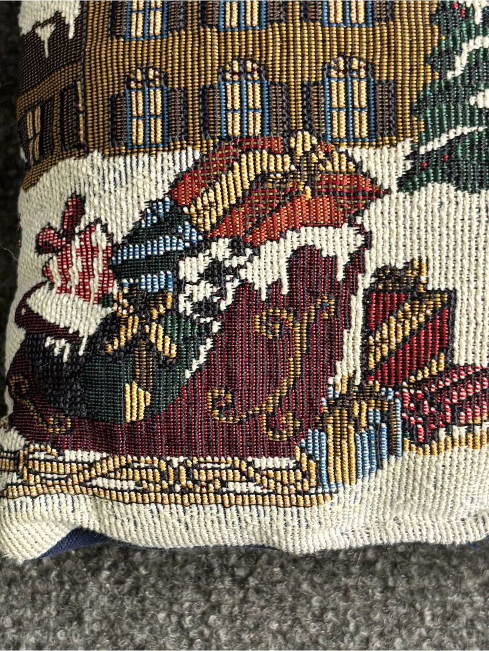 No brand festive home